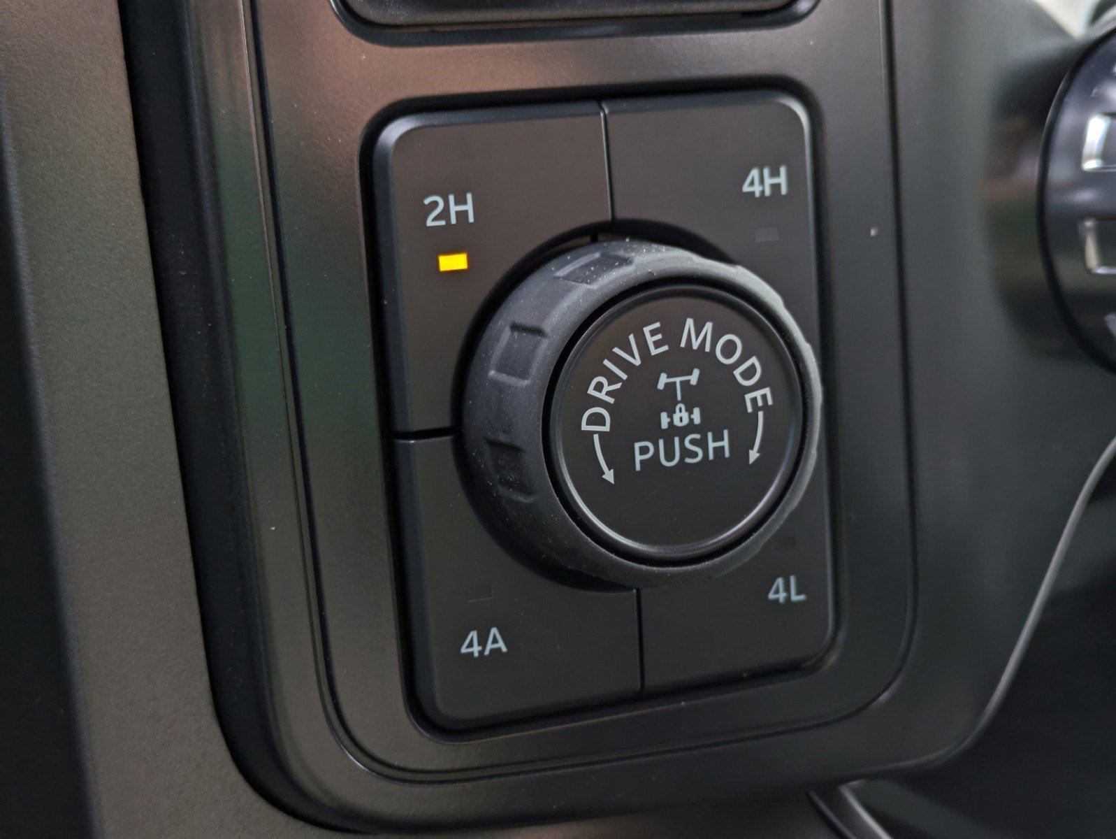 New 2025 Ford F150 Lariat w/ Equipment Group 501A Mid image 36