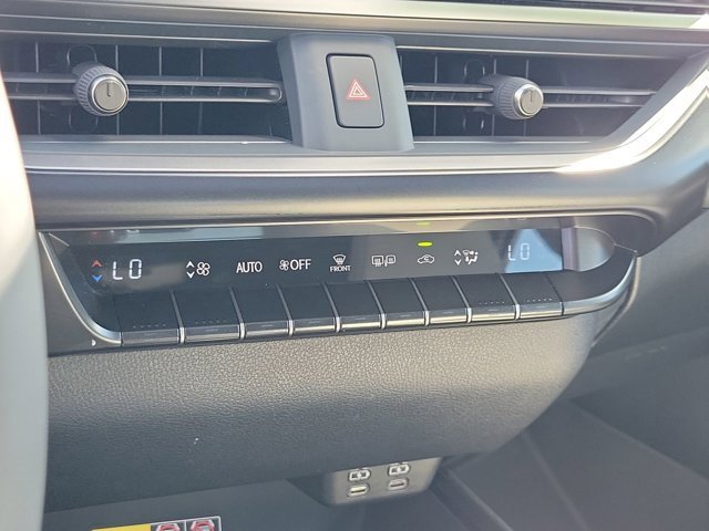 Used 2023 Lexus UX 250h FWD w/ Premium Package image 29