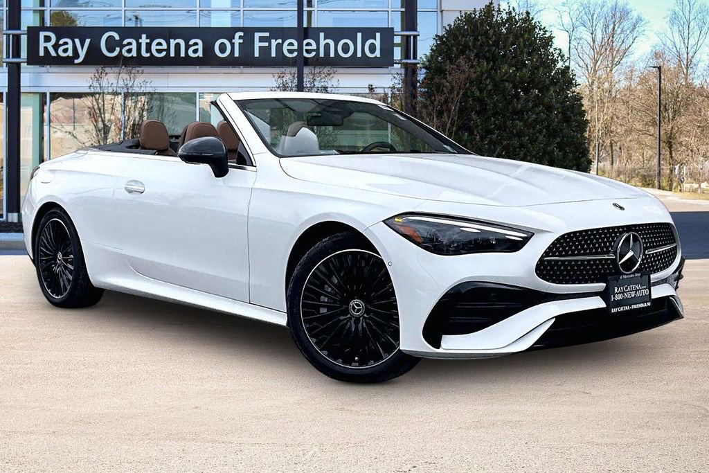 Certified 2024 Mercedes-Benz CLE 450 4MATIC Cabriolet image 11
