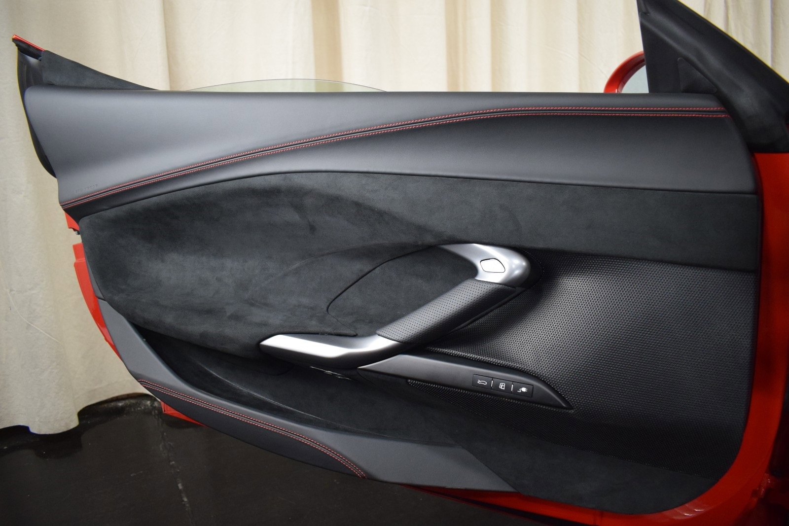 Used 2024 Ferrari 296 GTS image 35