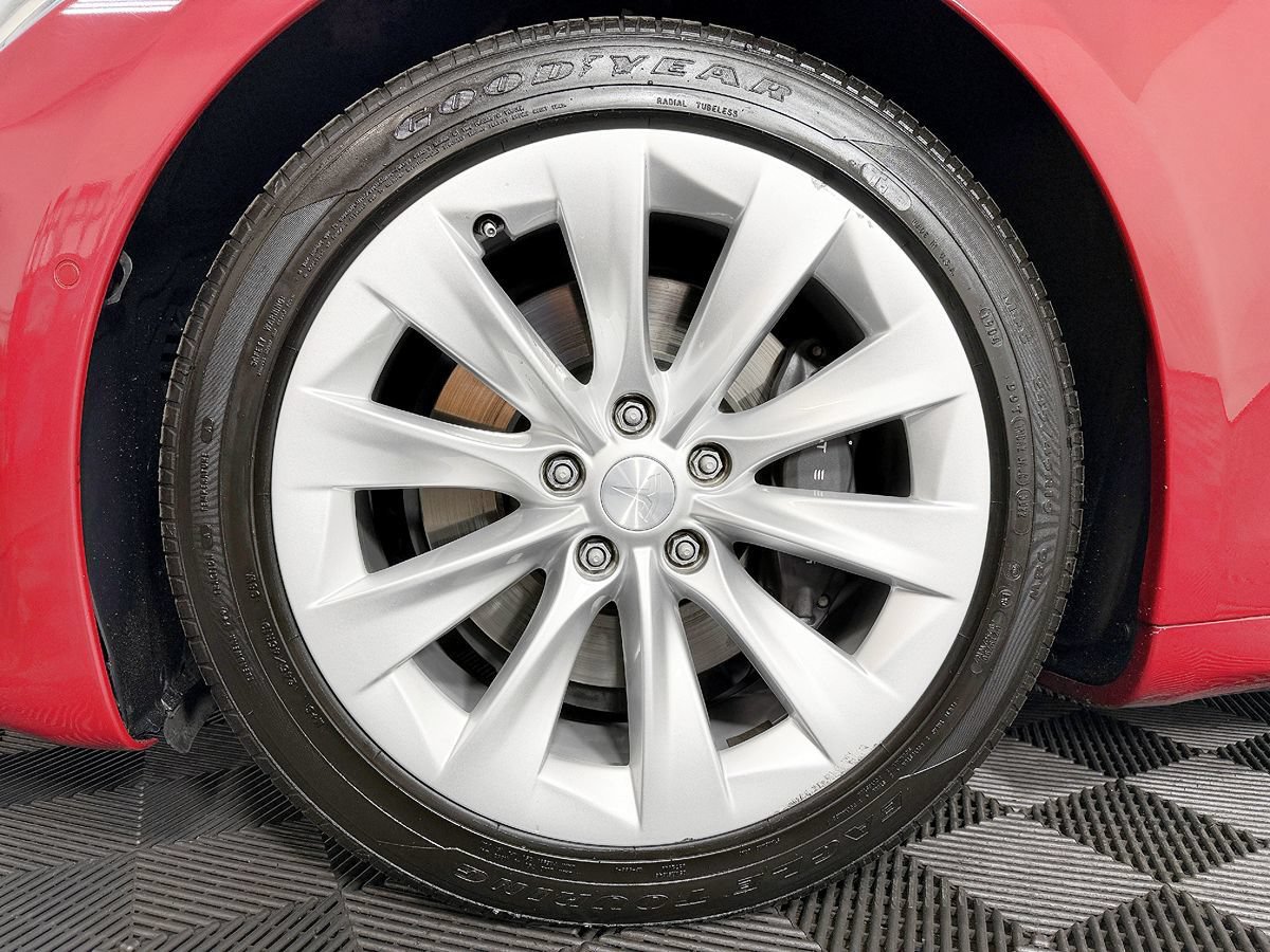 Used 2018 Tesla Model S 100D AWD/4WD image 25