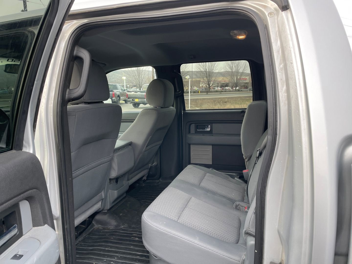 Used 2013 Ford F150 XLT w/ XLT Chrome Pkg image 12