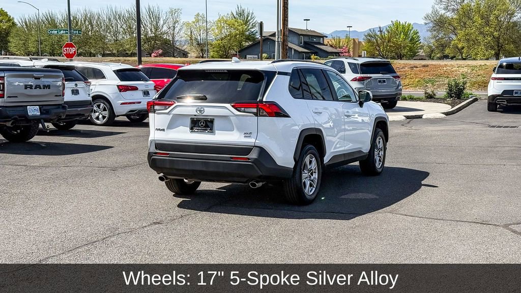 Used 2025 Toyota RAV4 XLE AWD/4WD image 7