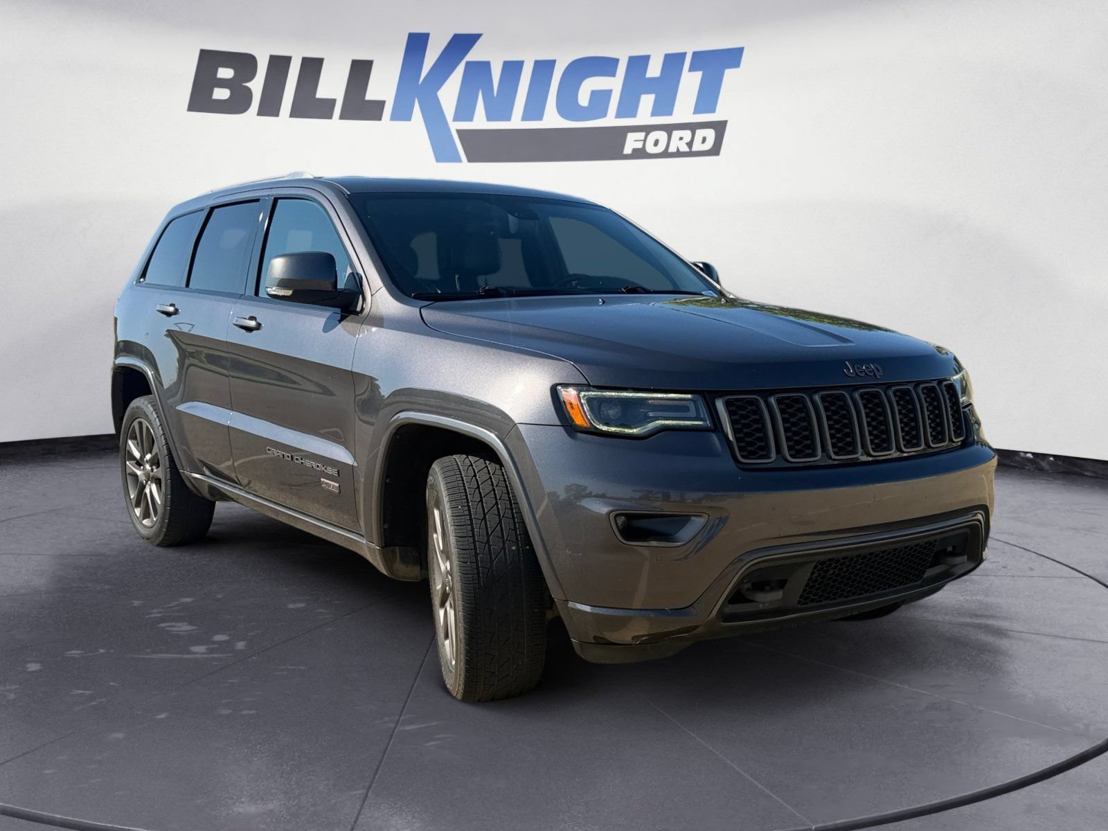Used 2017 Jeep Grand Cherokee Limited 75th Anniversary AWD/4WD image 7