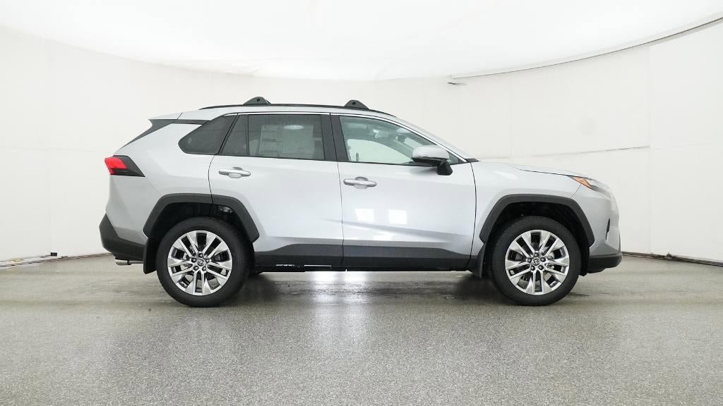 New 2025 Toyota RAV4 Limited w/ Advanced Technology Package FWD image 27