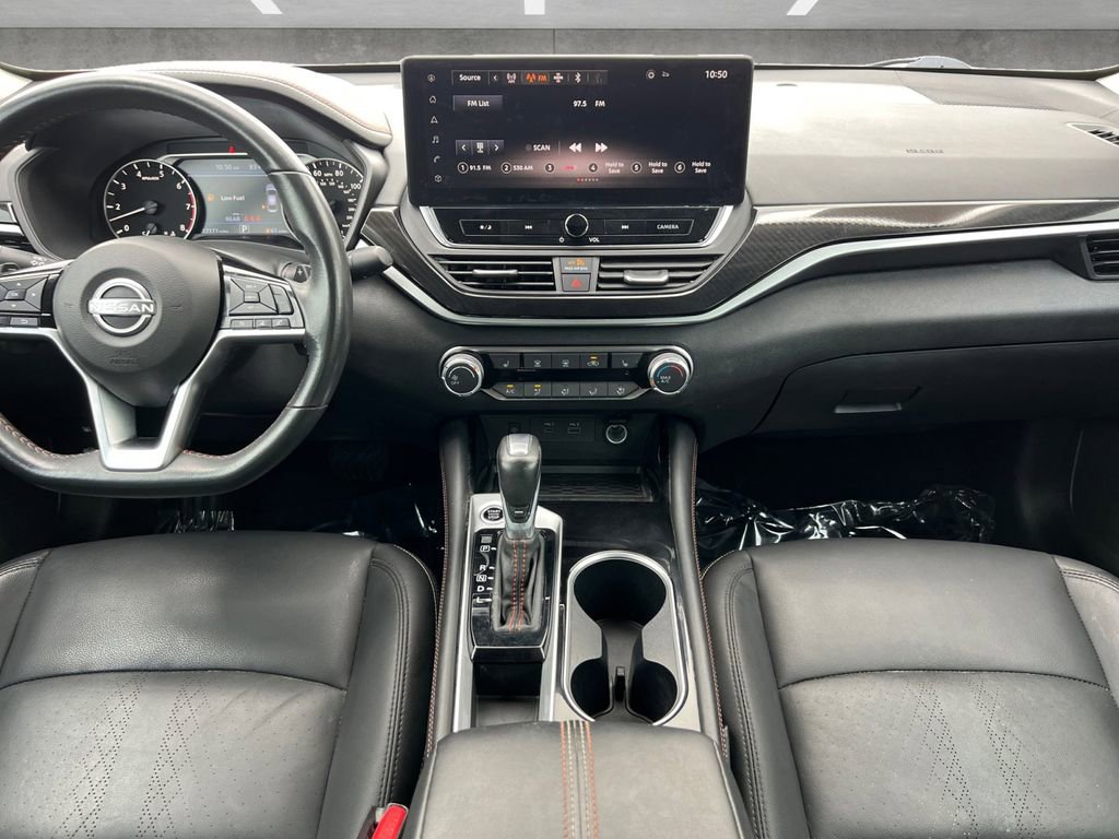 Certified 2024 Nissan Altima 2.5 SR w/ SR Premium Package FWD image 3