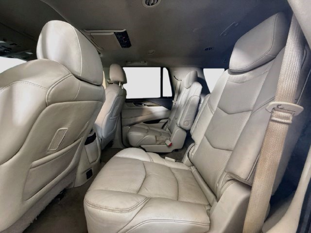 Used 2020 Cadillac Escalade Premium Luxury RWD image 24