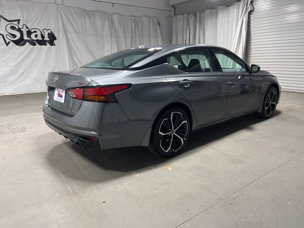 Used 2025 Nissan Altima 2.5 SR image 7