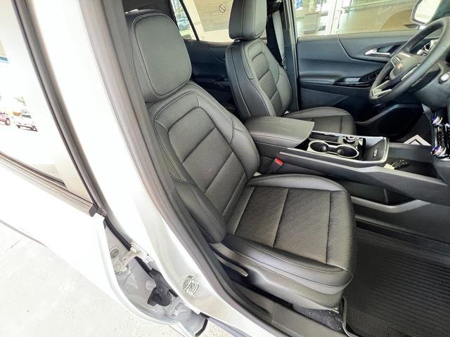 New 2026 Chevrolet Equinox LT w/ Convenience Package II image 23