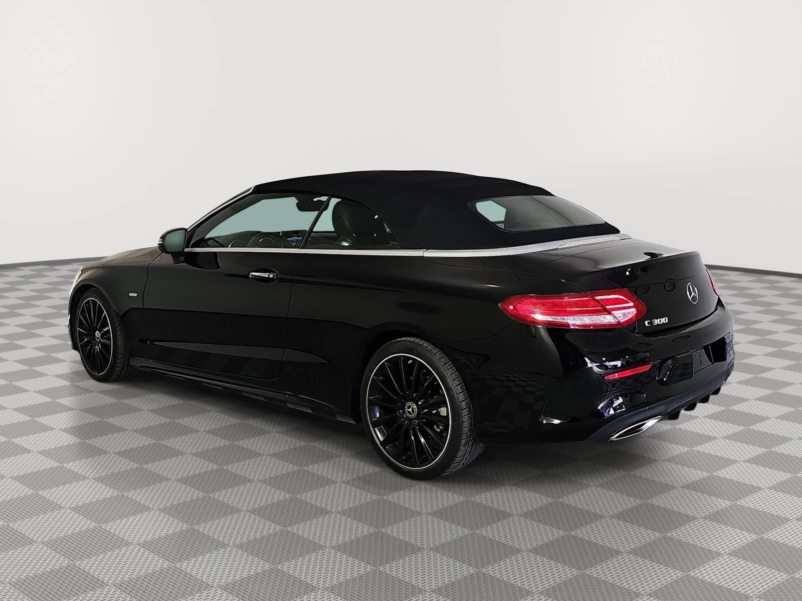 Used 2018 Mercedes-Benz C 300 Cabriolet image 6
