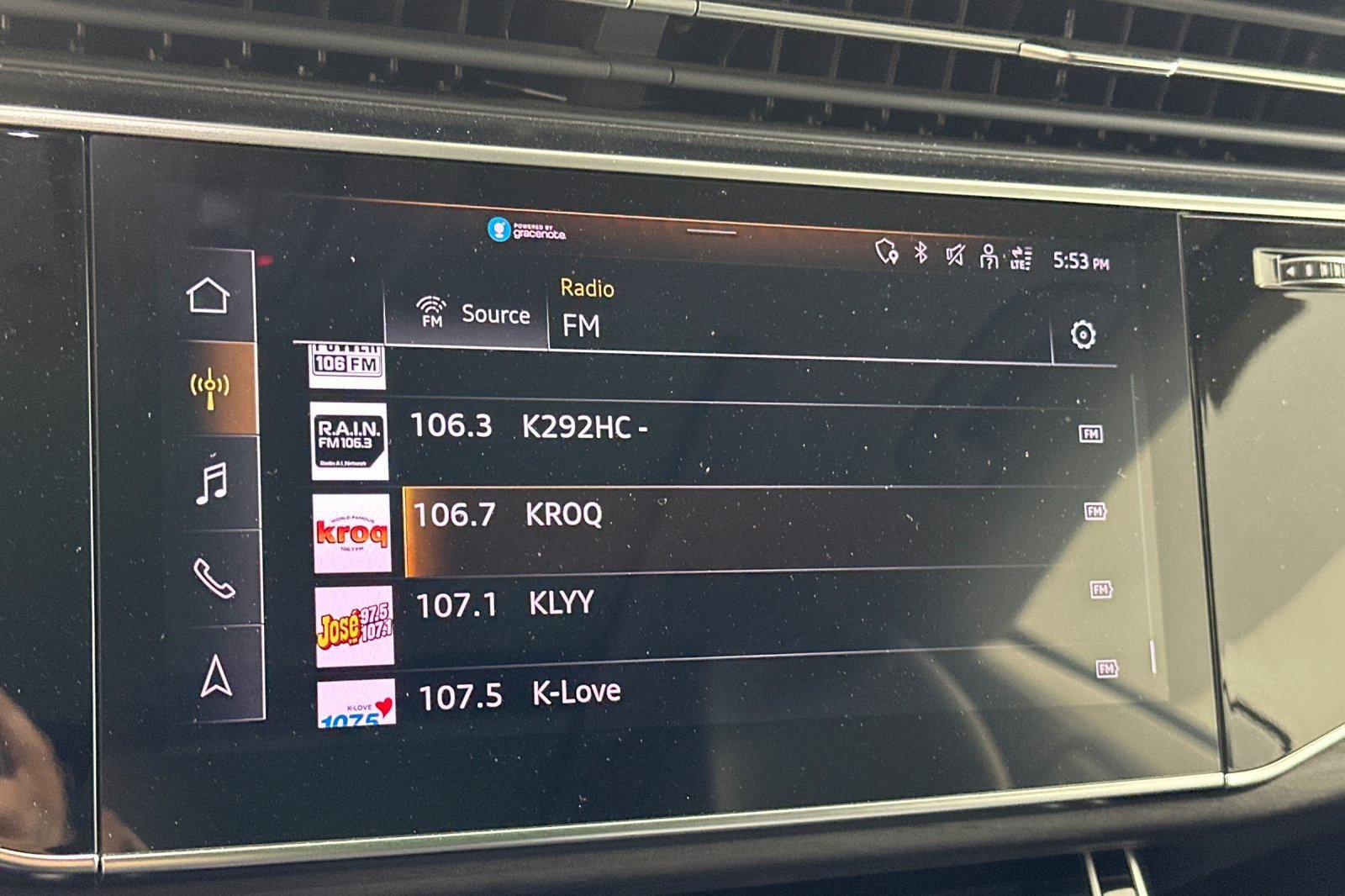 Used 2023 Audi Q8 Prestige w/ Prestige Package image 17