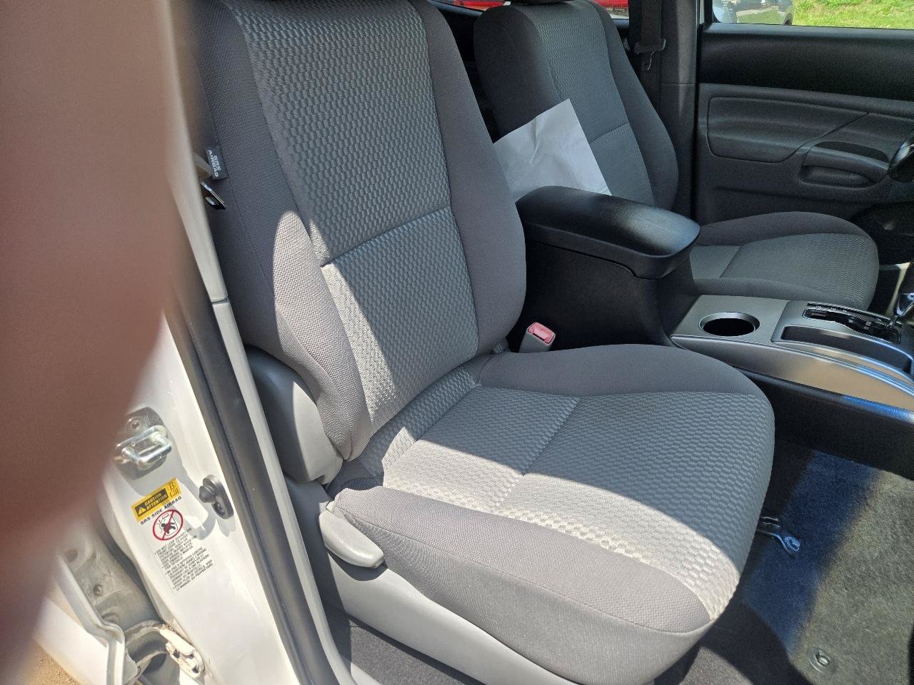 Used 2012 Toyota Tacoma PreRunner w/ SR5 Pkg RWD image 11