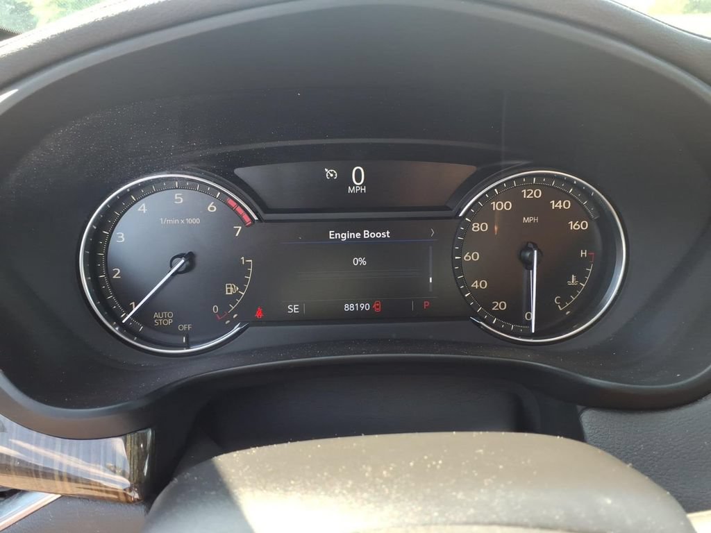 Used 2021 Cadillac XT4 Premium Luxury FWD image 8