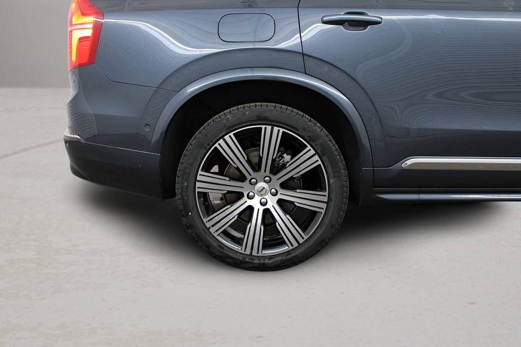 Certified 2023 Volvo XC90 B6 Ultimate w/ Protection Package Premier AWD/4WD image 11