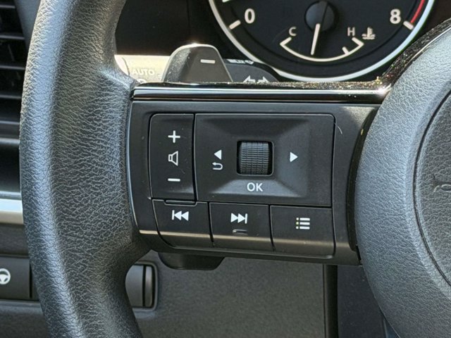 Used 2023 Nissan Rogue SV AWD/4WD image 24