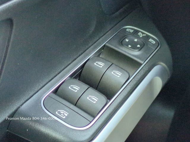 Used 2021 Mercedes-Benz GLB 250 4MATIC image 26