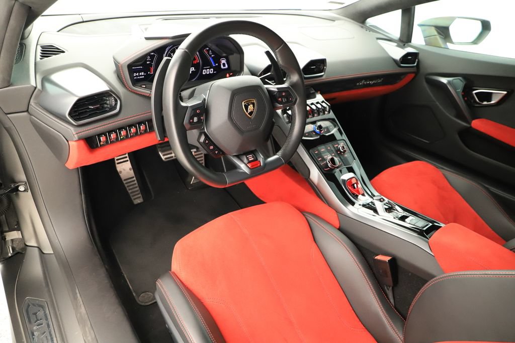 Used 2015 Lamborghini Huracan LP 610-4 AWD/4WD image 15