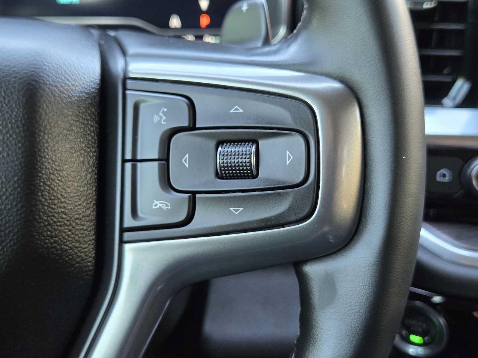 Certified 2024 Chevrolet Silverado 1500 LTZ RWD image 27