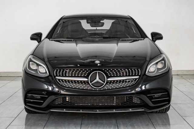 Used 2017 Mercedes-Benz SLC 43 AMG image 4