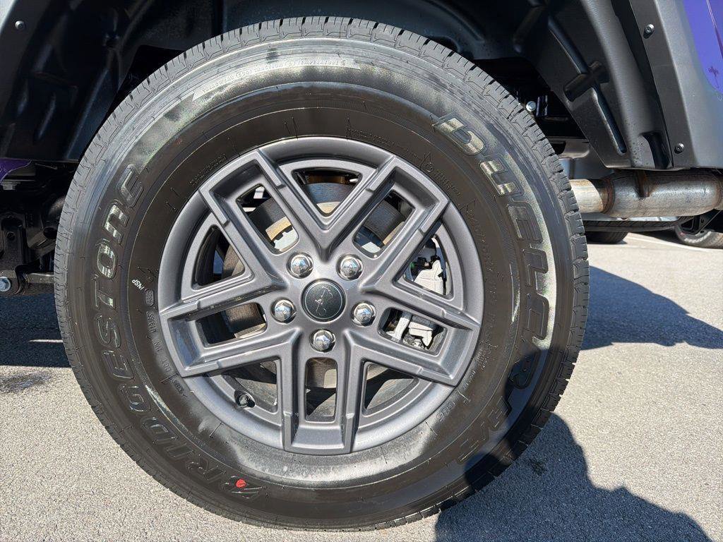 New 2026 Jeep Gladiator Sport AWD/4WD image 13