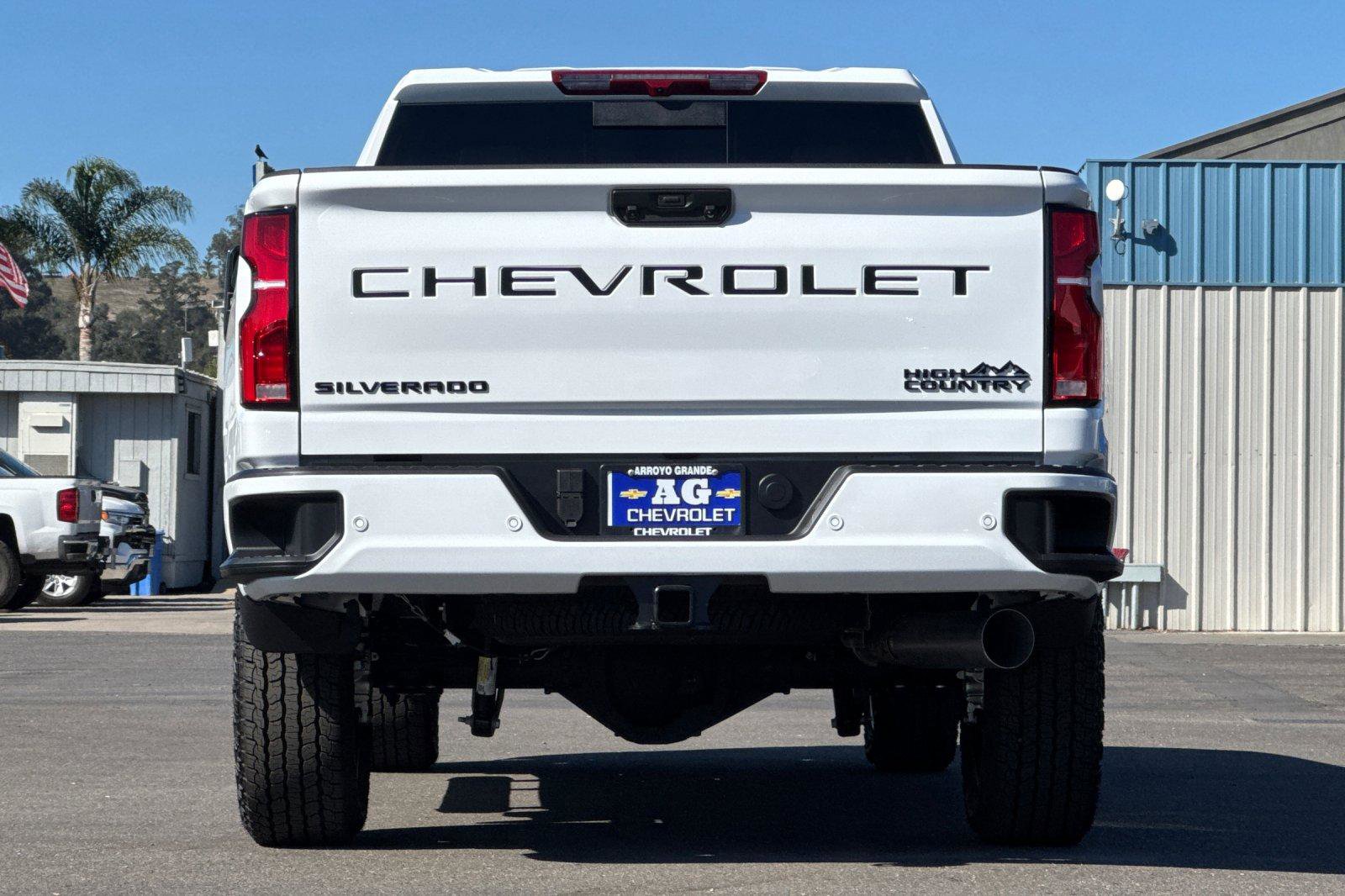 New 2026 Chevrolet Silverado 2500 High Country w/ LPO, Dark Essentials Package image 5