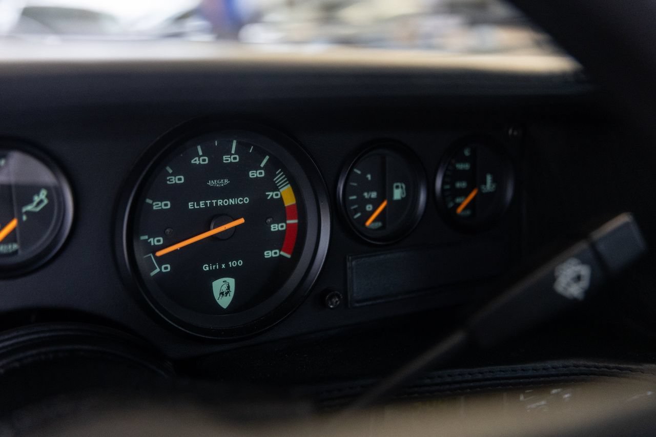Used 1989 Lamborghini Countach Coupe RWD image 18