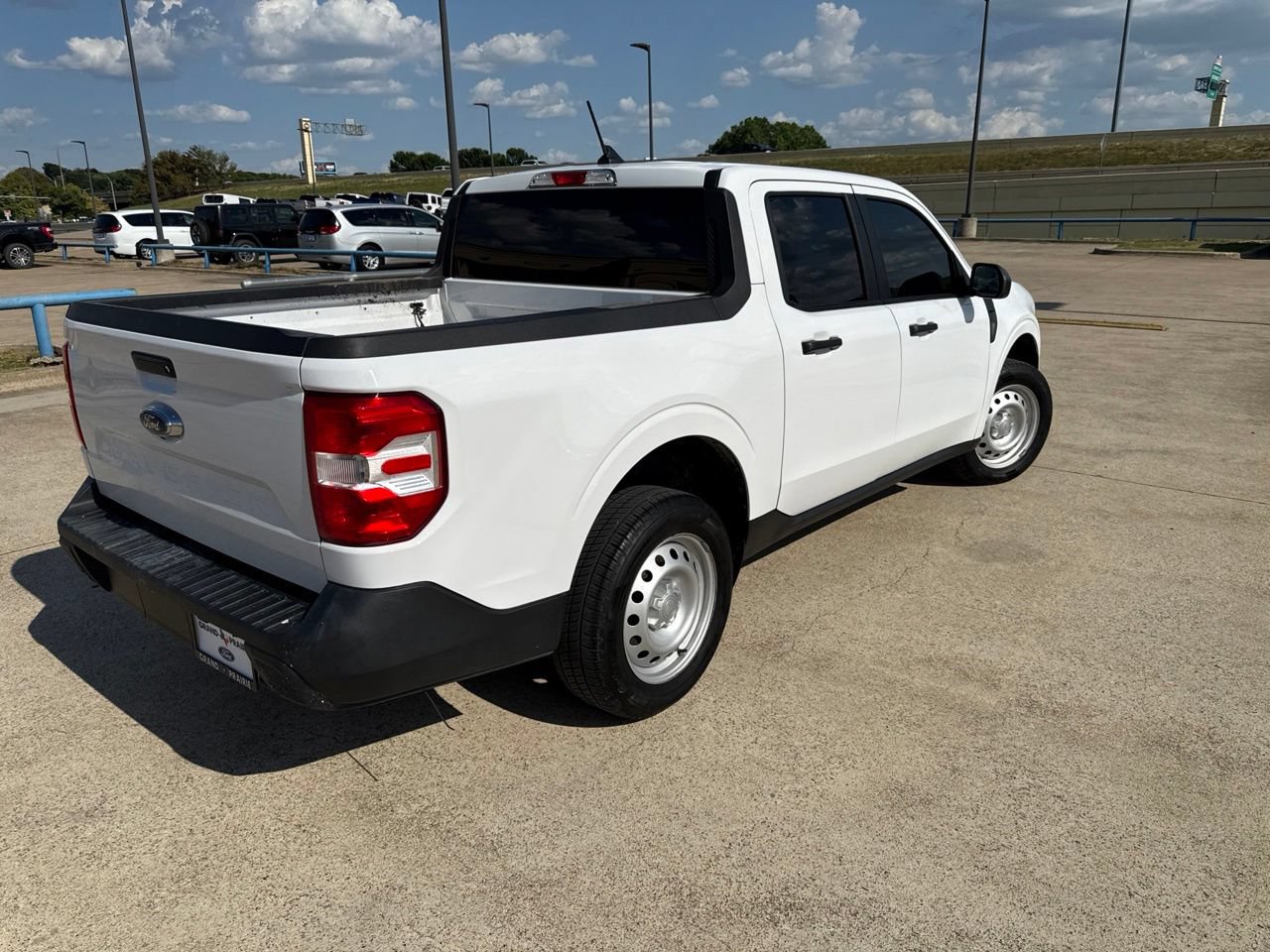 Used 2022 Ford Maverick XL FWD image 10