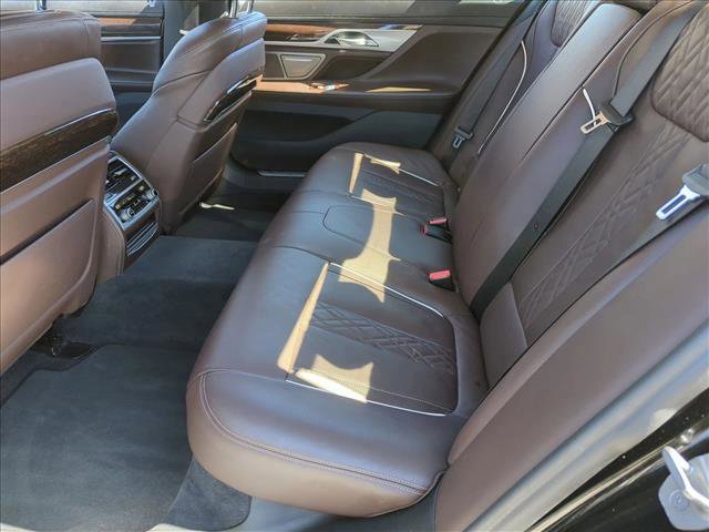 Used 2021 BMW 745e xDrive w/ Premium Package image 19