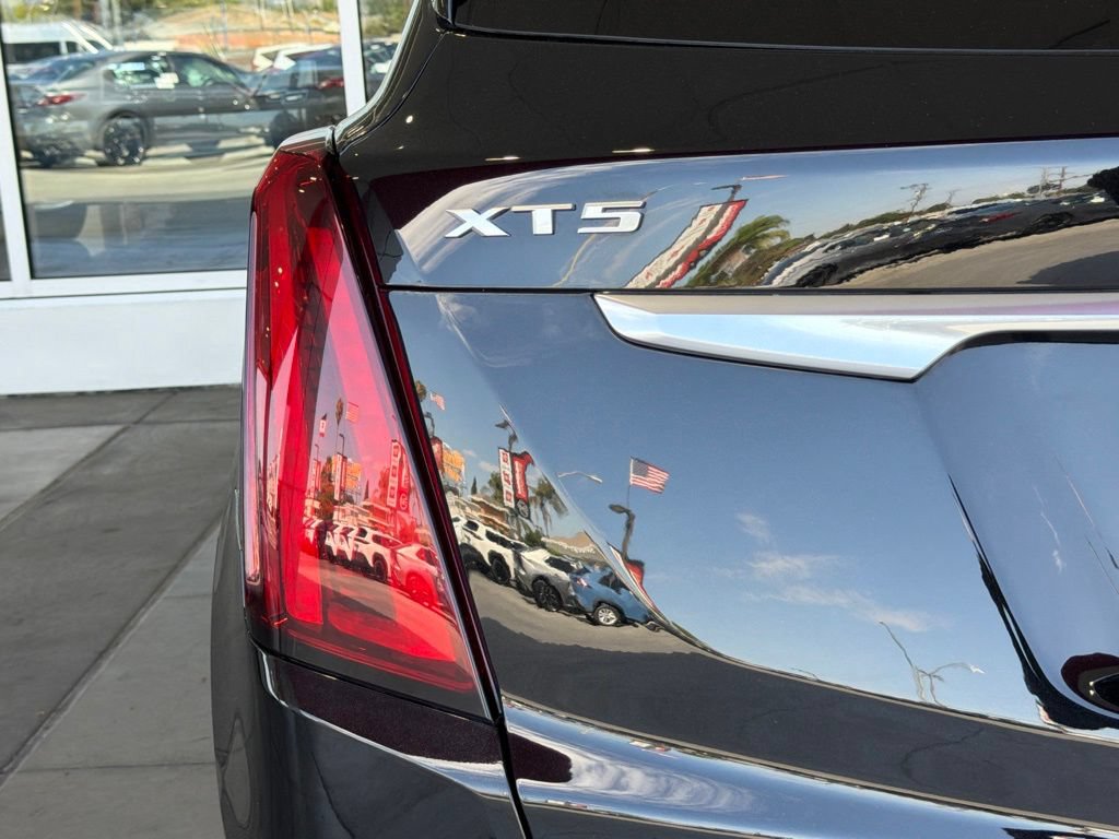 Used 2023 Cadillac XT5 Premium Luxury FWD image 11
