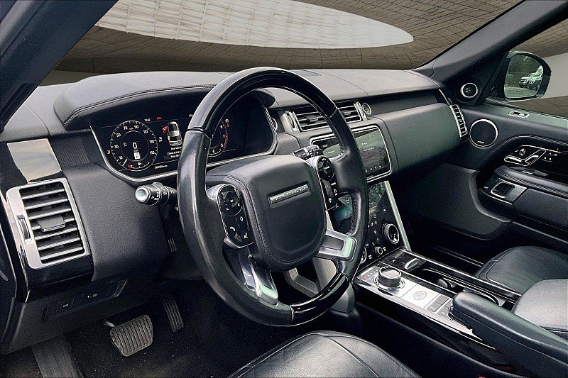 Used 2018 Land Rover Range Rover image 13