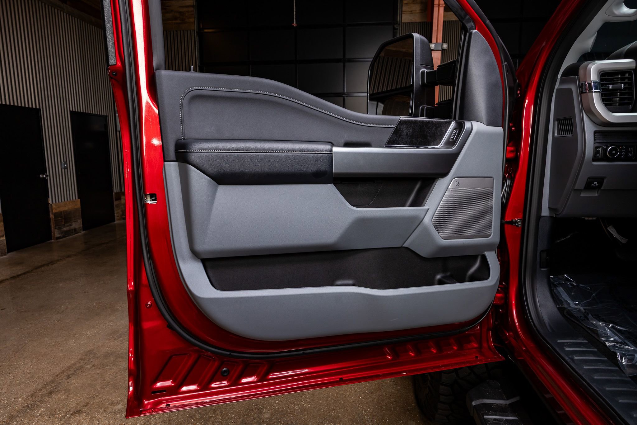 Used 2026 Ford F250 XLT w/ XLT Premium Package image 36