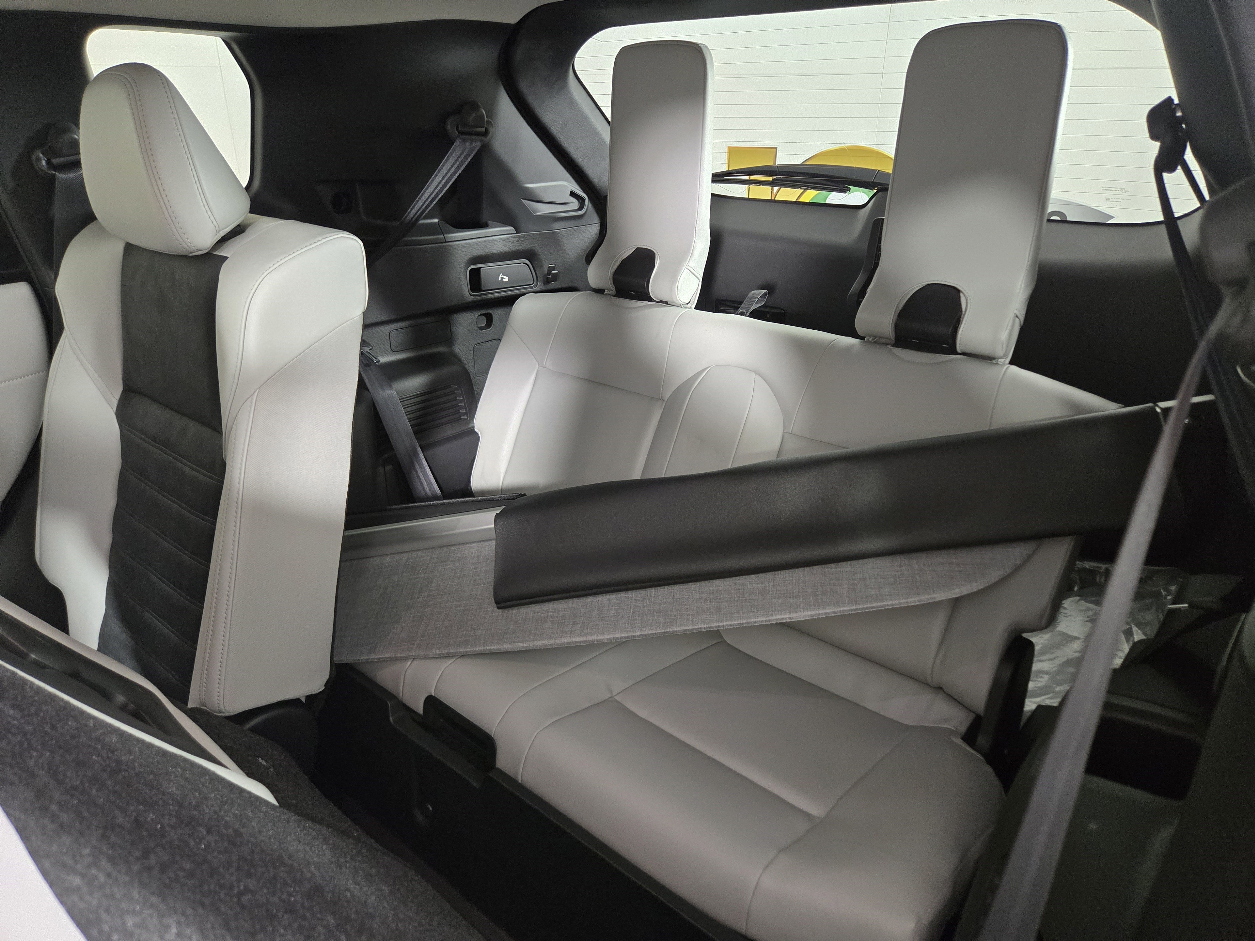 New 2026 Mitsubishi Outlander SE AWD/4WD image 11