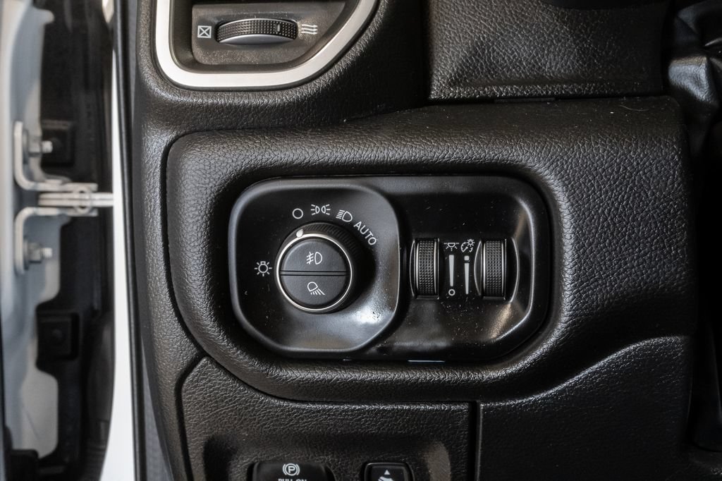 Used 2025 RAM 1500 Big Horn AWD/4WD image 13