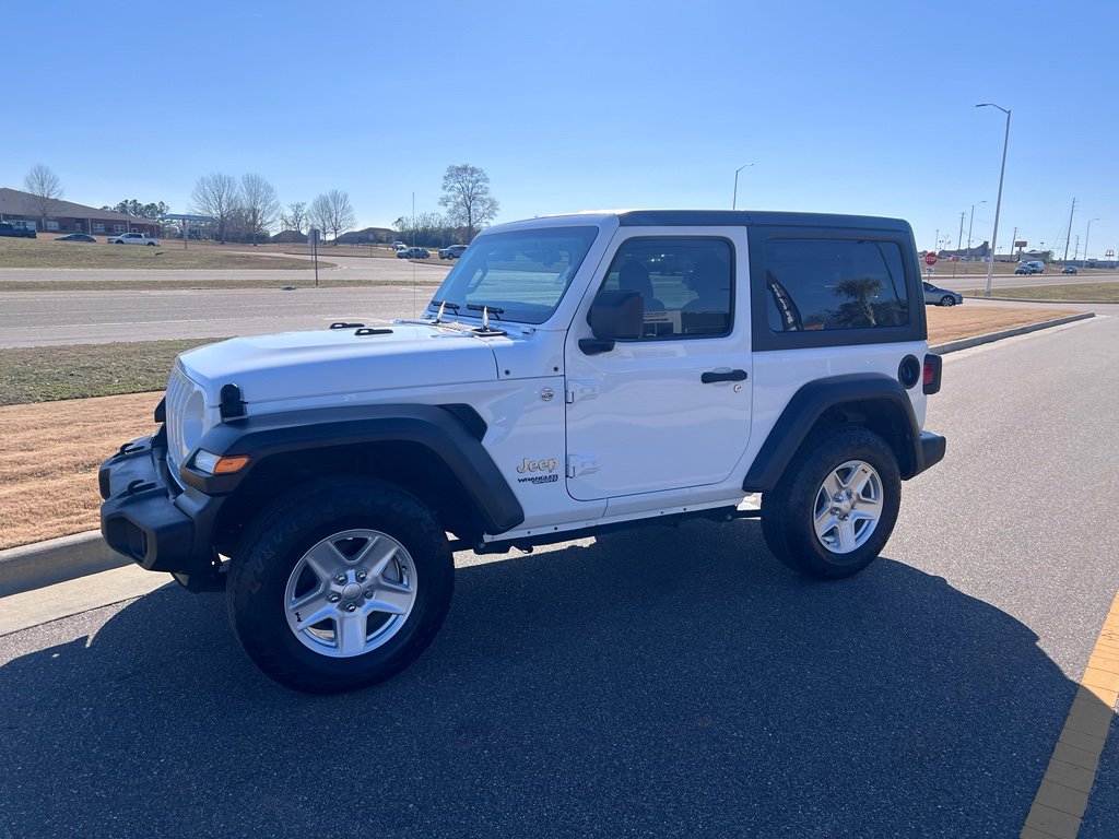 Used 2020 Jeep Wrangler Sport image 11