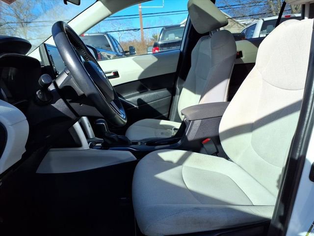 Used 2022 Toyota Corolla Cross LE w/ Moonroof Package image 9