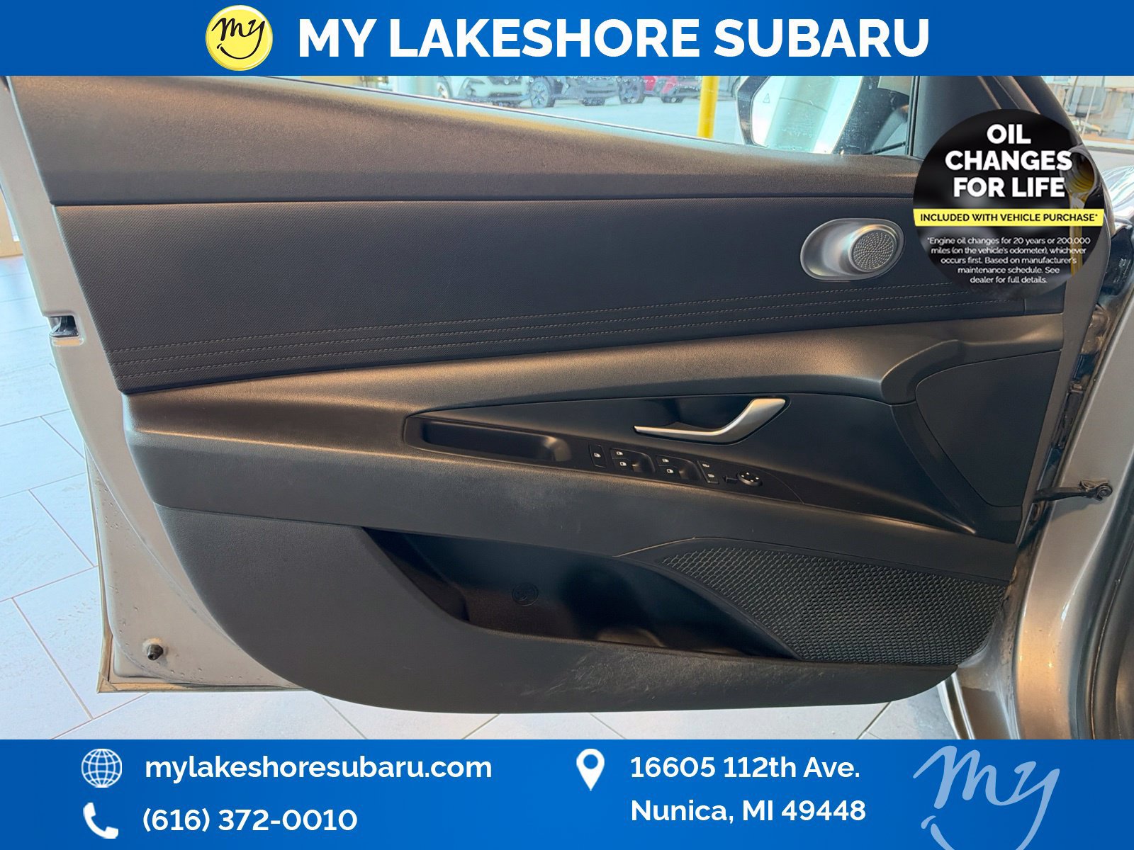 Used 2021 Hyundai Elantra SE FWD image 12