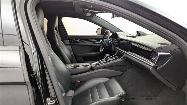 Used 2018 Porsche Panamera 4 w/ Premium Package AWD/4WD image 18