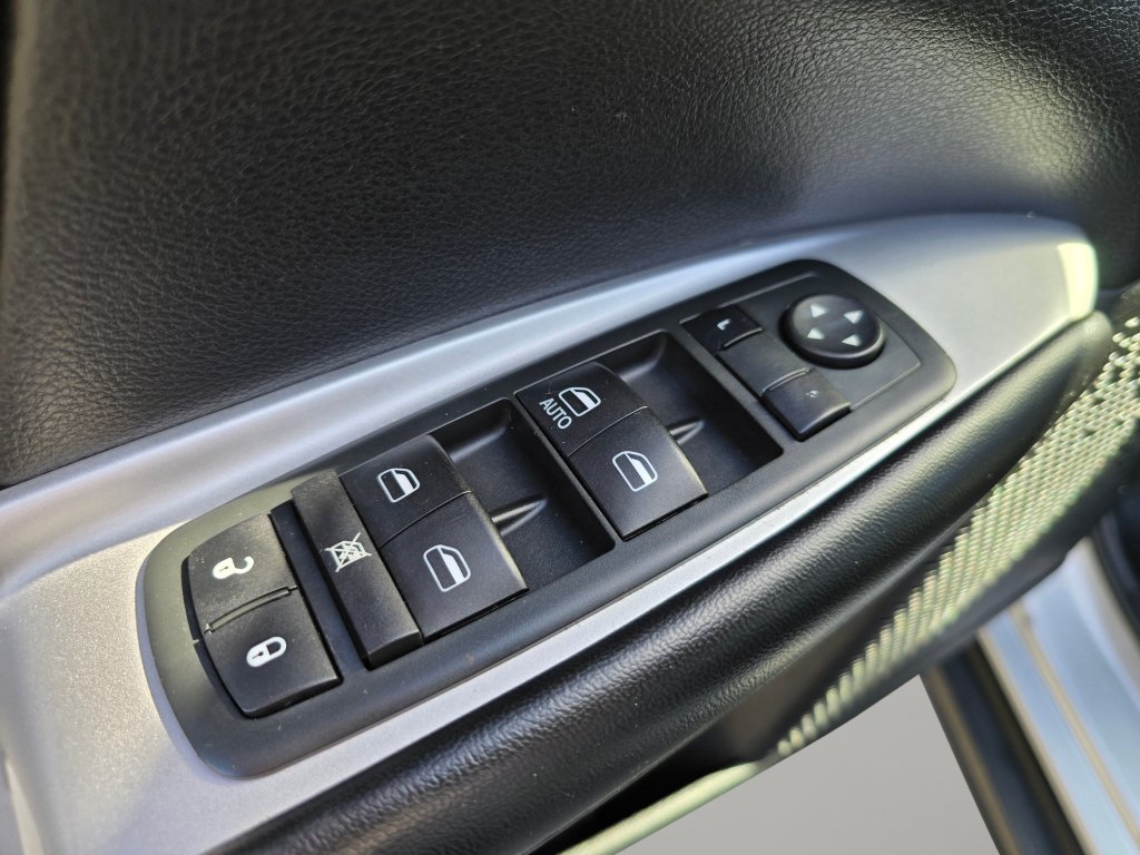 Used 2013 Dodge Journey SXT w/ Flexible Seating Group AWD/4WD image 30