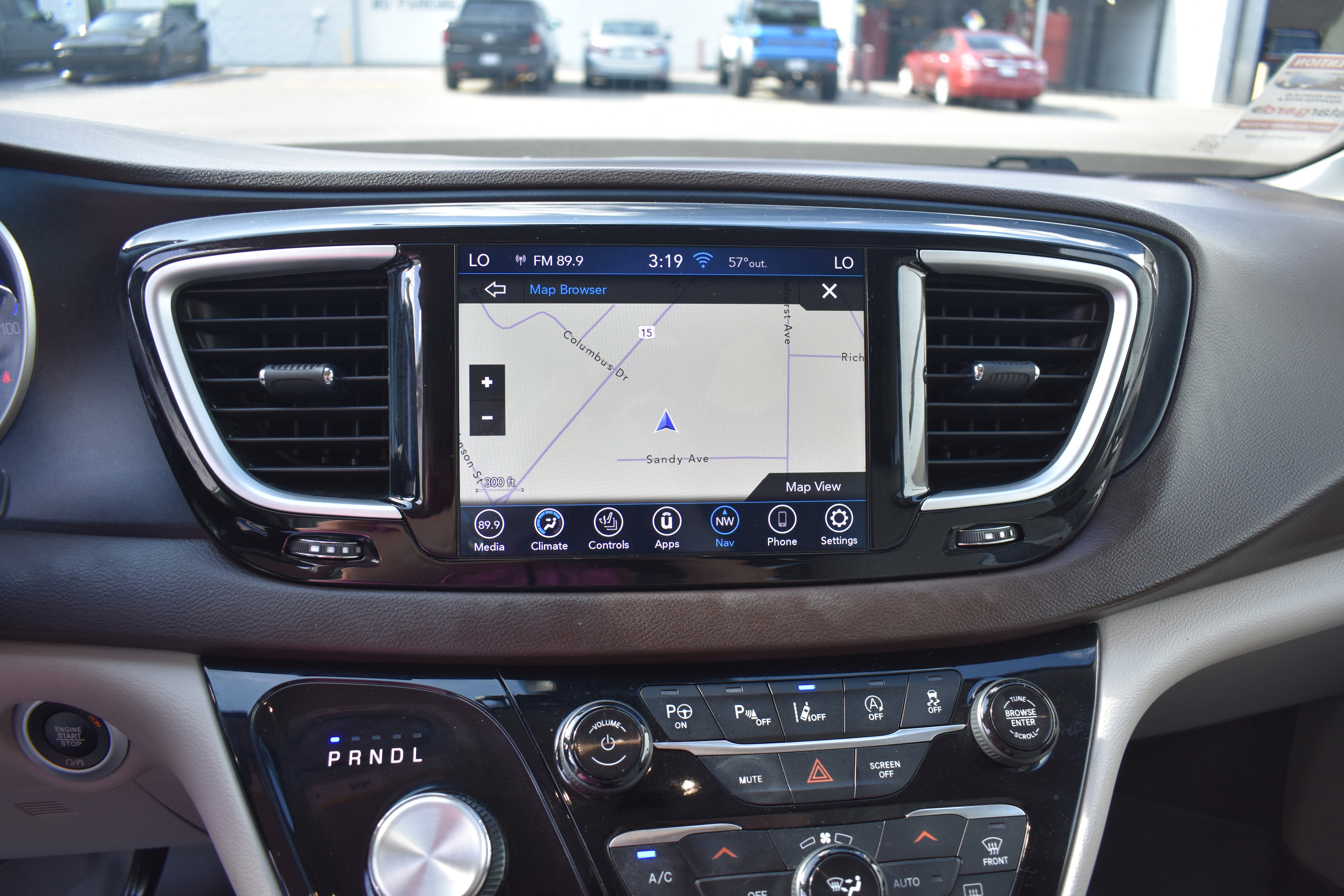 Used 2020 Chrysler Pacifica Touring-L Plus w/ Tire & Wheel Group image 19