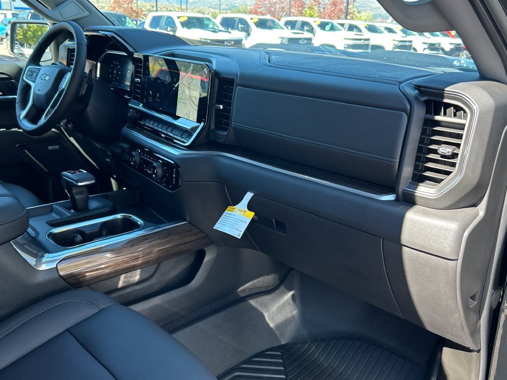 New 2026 Chevrolet Silverado 1500 LT Trail Boss w/ LT Trail Boss Premium Package AWD/4WD image 8