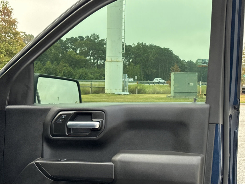 Used 2021 Chevrolet Silverado 1500 Custom image 16