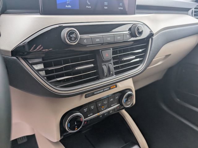 Used 2022 Ford Escape SEL FWD image 21