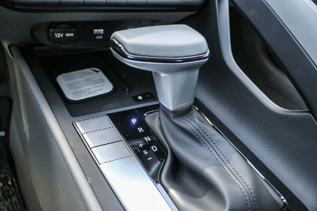 Certified 2026 Hyundai Elantra Sport FWD image 29