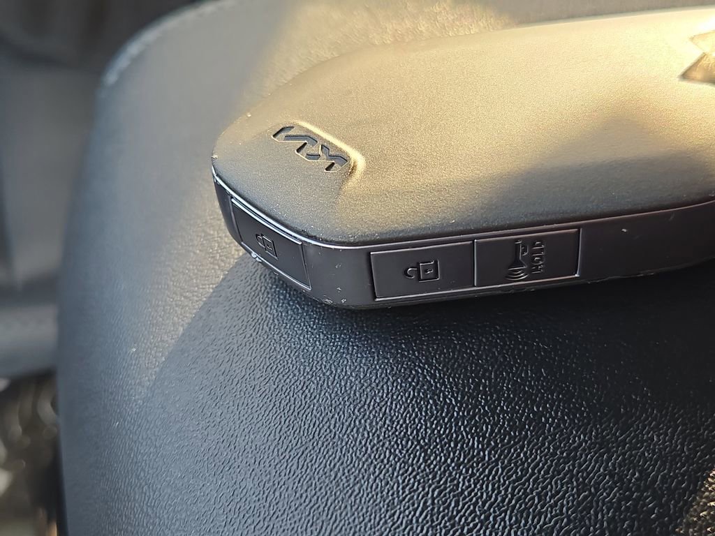 Certified 2023 Kia Telluride S image 33