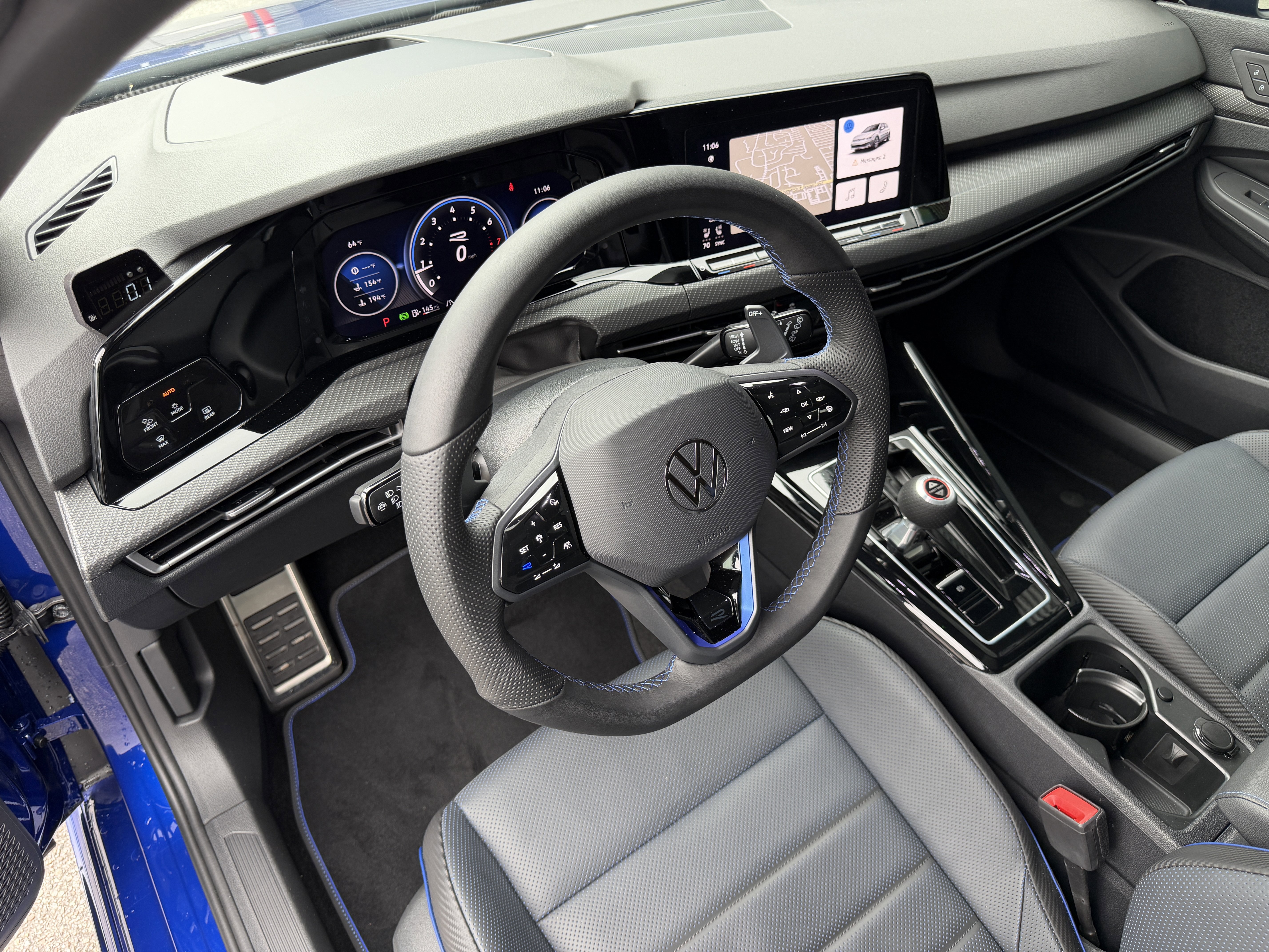 Used 2024 Volkswagen Golf R image 4