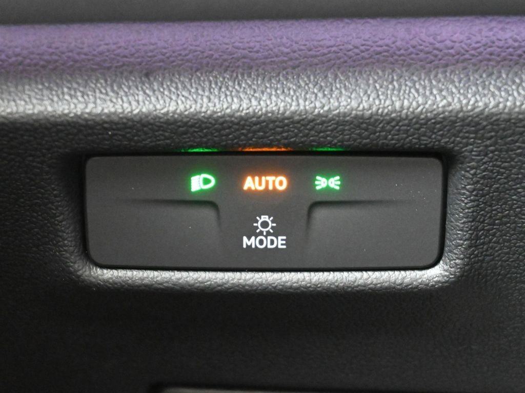 New 2026 Volkswagen Tiguan SE R-Line image 24