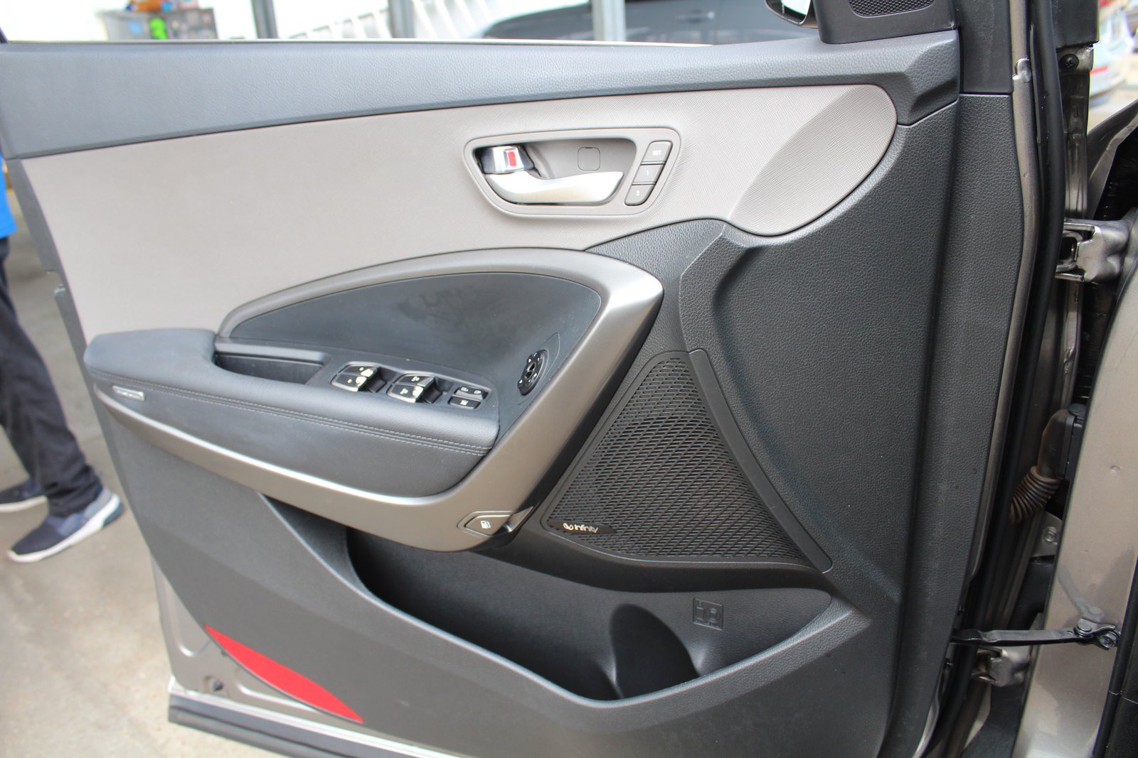 Used 2018 Hyundai Santa Fe Sport w/ 2.4L Tech Package 04 FWD image 13
