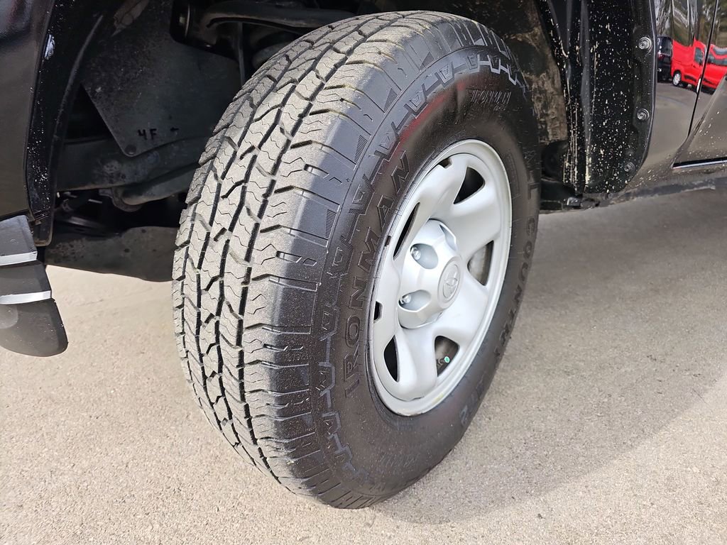 Used 2021 Toyota Tacoma SR w/ SR Convenience Package image 33