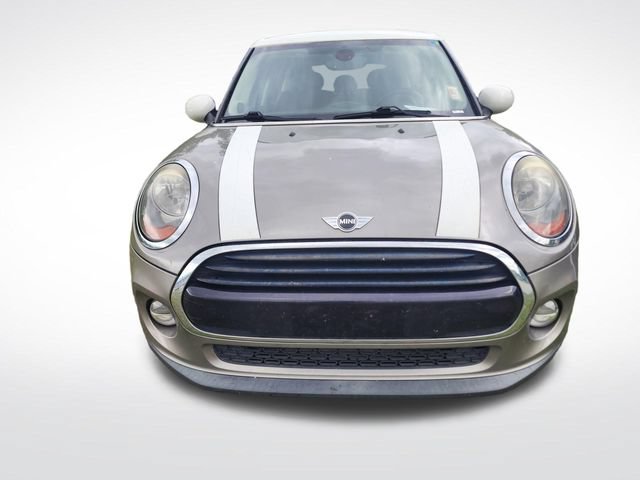 Used 2017 MINI Cooper 4-Door Hardtop FWD image 4