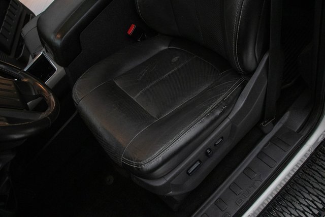 Used 2015 Ford F350 Lariat w/ Lariat Ultimate Package image 27